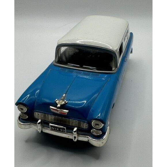 1955 CHEVROLET SEDAN DELIVERY WIX FILTERS LOCKABLE COIN BANK With Key - Picture 2 of 5